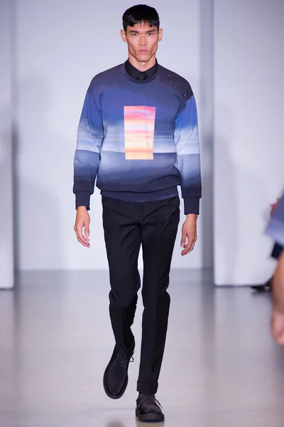 Look 25